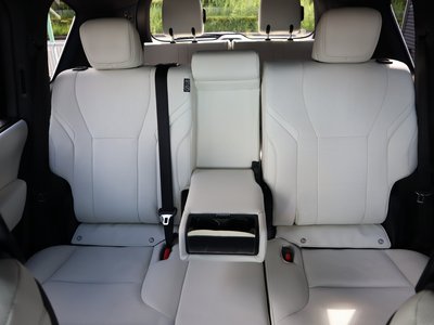 صورة مصغرة 59 لـ 2026 Lexus LX