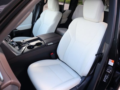 صورة مصغرة 50 لـ 2026 Lexus LX