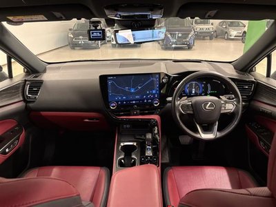 2023 Lexus NX thumbnail 44