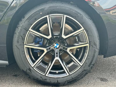 صورة 12 لـ 2025 BMW I4