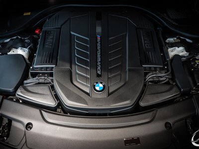2018 BMW 7 SERIES thumbnail 25