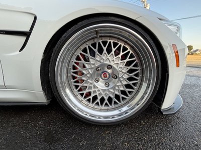 2017 BMW M3 SEDAN thumbnail 31
