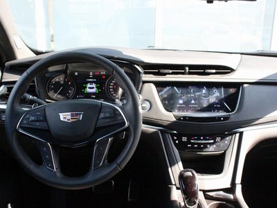 2025 Cadillac XT5 — миниатюра 18