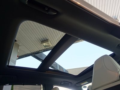 2025 Lexus RX photo 2