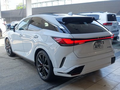 2025 Lexus RX photo 7