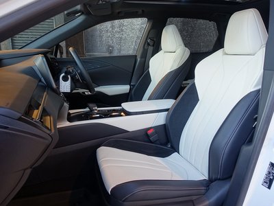 2025 Lexus RX thumbnail 51