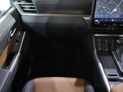 2026 Lexus GX photo 18