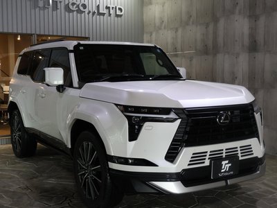 2026 Lexus GX photo 3