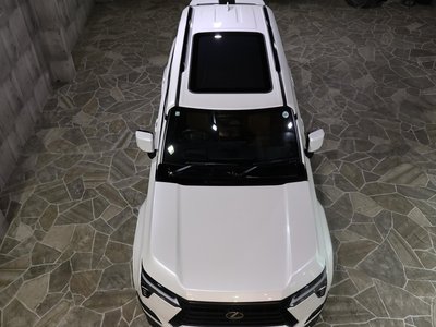 2026 Lexus GX photo 8