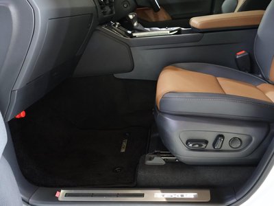2026 Lexus GX photo 19
