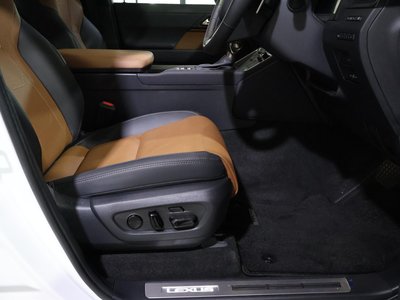 2026 Lexus GX photo 11