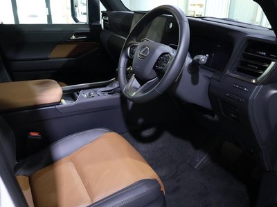 2026 Lexus GX photo 10