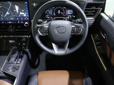 2026 Lexus GX photo 12