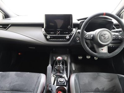 صورة 10 لـ 2023 Toyota GR COROLLA