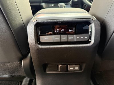 صورة 57 لـ 2026 Toyota LAND CRUISER 250