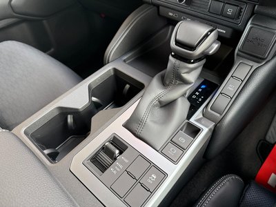 صورة 46 لـ 2026 Toyota LAND CRUISER 250