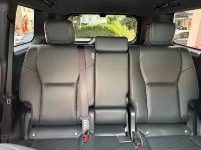 صورة 52 لـ 2026 Toyota LAND CRUISER 250