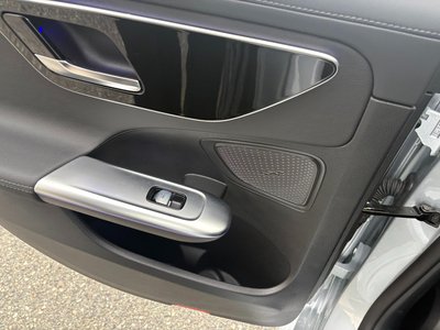2025 Mercedes-BENZ C-CLASS thumbnail 28