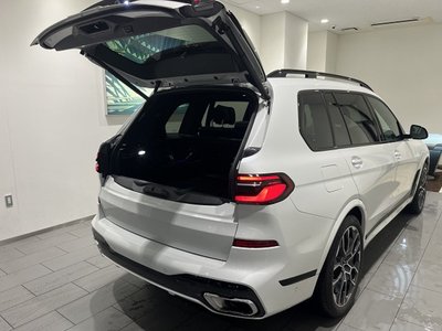 2023 BMW X7 thumbnail 53