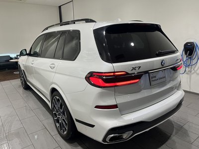 2023 BMW X7 thumbnail 51