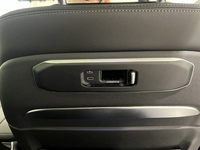 2023 BMW X7 thumbnail 21