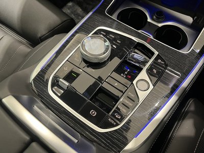2023 BMW X7 thumbnail 34