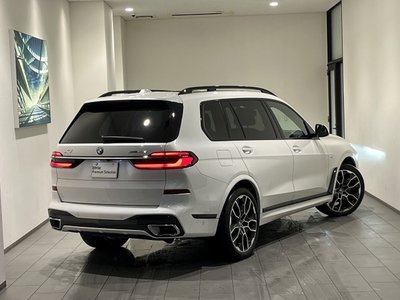 2023 BMW X7 photo 5