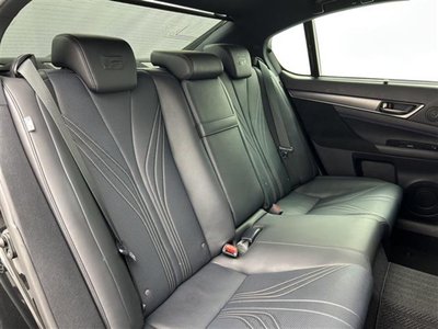 2016 Lexus GS F photo 14