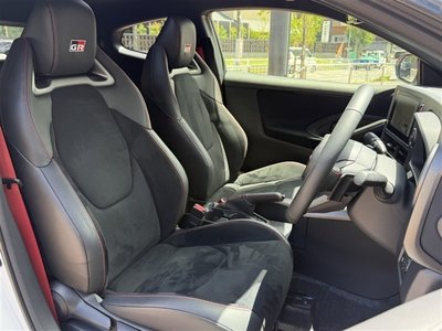 2025 Toyota GR YARIS photo 3