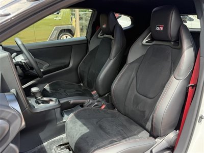 2025 Toyota GR YARIS photo 7