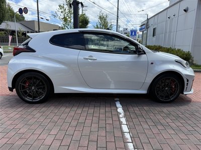 صورة مصغرة 57 لـ 2025 Toyota GR YARIS