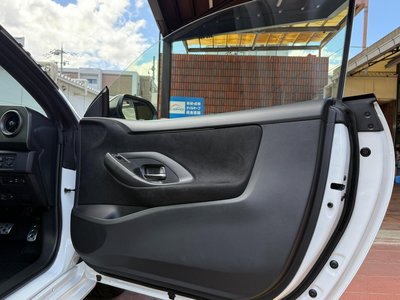صورة مصغرة 99 لـ 2025 Toyota GR YARIS