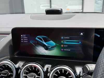 2025 Mercedes-BENZ GLA thumbnail 29