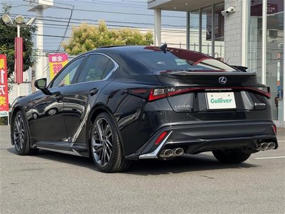 2021 Lexus IS — миниатюра 37