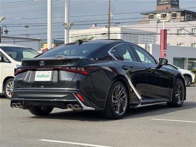 2021 Lexus IS — миниатюра 35
