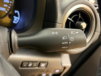 2021 Lexus IS — миниатюра 21