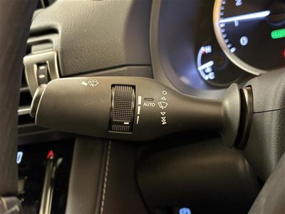 2021 Lexus IS — миниатюра 18