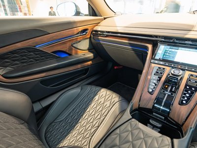 2024 Aston Martin DB12 — фото 27