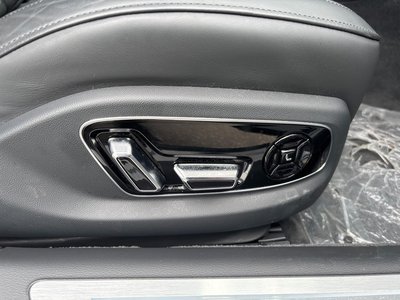 2024 AUDI A8 thumbnail 64