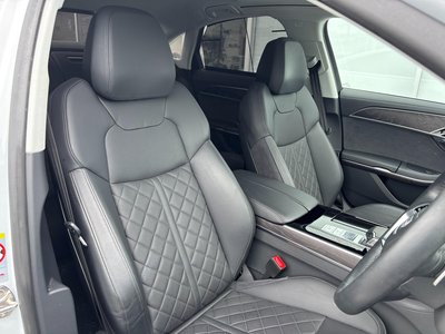 2024 AUDI A8 thumbnail 23
