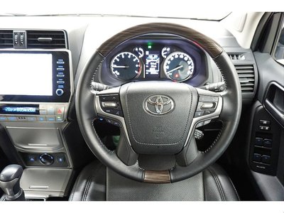 صورة 12 لـ 2021 Toyota LAND CRUISER PRADO