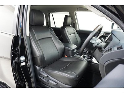 صورة 8 لـ 2021 Toyota LAND CRUISER PRADO