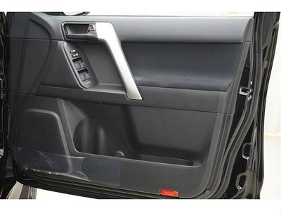 صورة 13 لـ 2021 Toyota LAND CRUISER PRADO