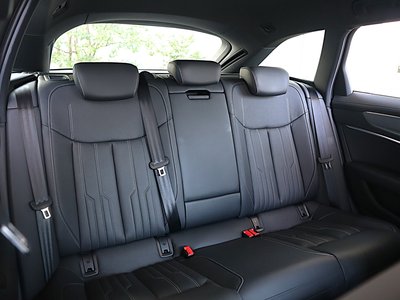 صورة 66 لـ 2023 AUDI A6 AVANT