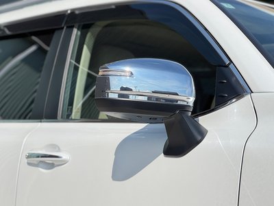 2025 Toyota LAND CRUISER 300 thumbnail 26