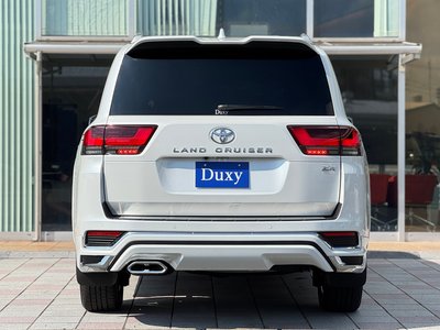 2025 Toyota LAND CRUISER 300 thumbnail 33