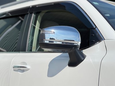 2025 Toyota LAND CRUISER 300 thumbnail 25