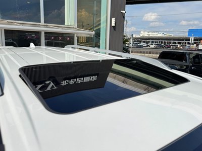 2025 Toyota LAND CRUISER 300 thumbnail 22