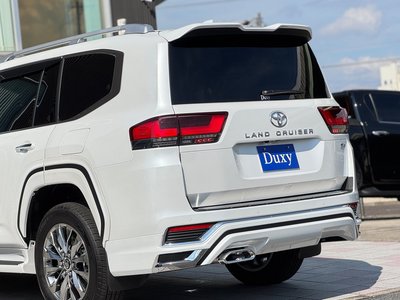 2025 Toyota LAND CRUISER 300 thumbnail 36