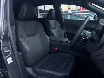 2025 Lexus RX thumbnail 19